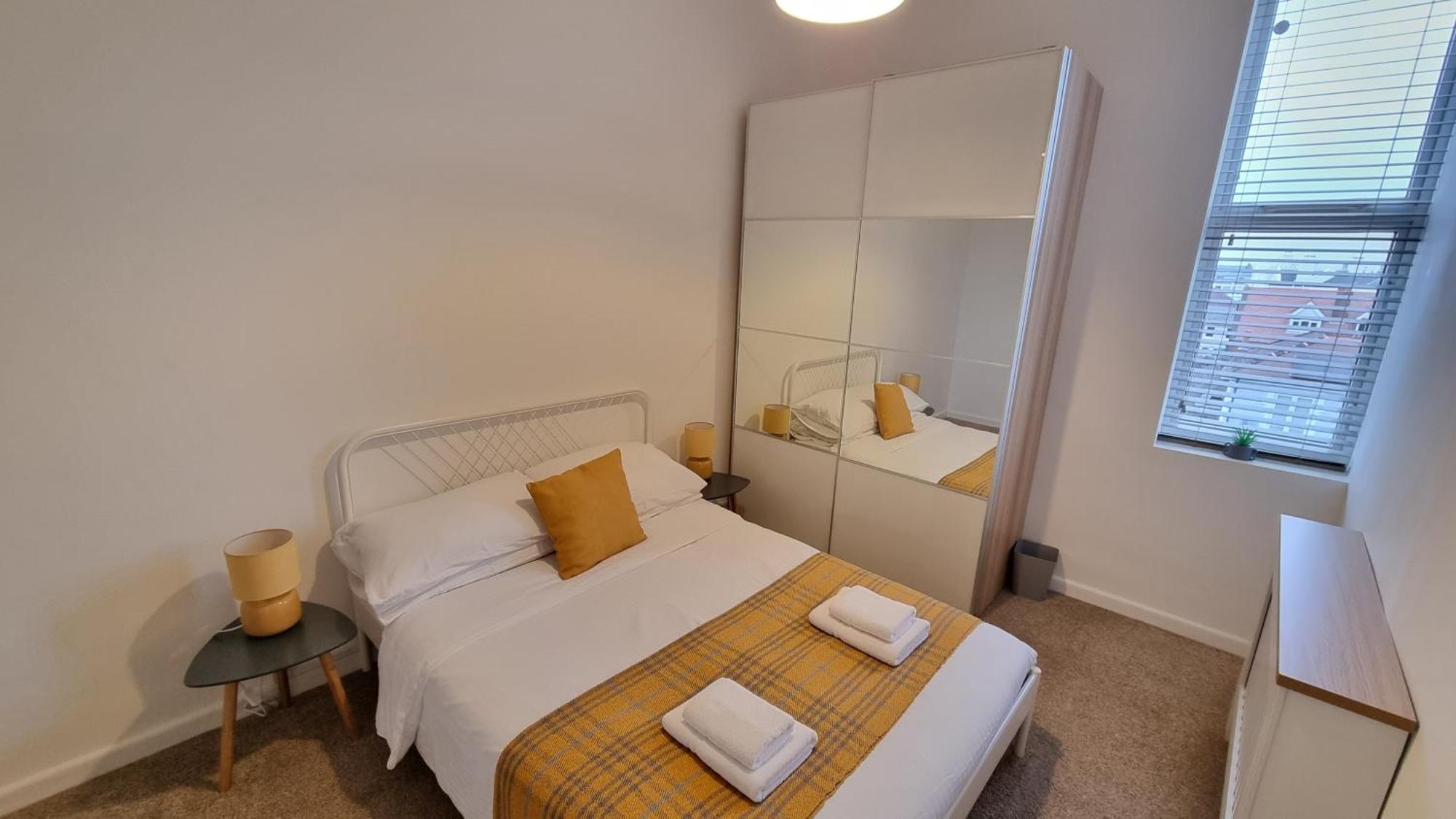Southsea Escape - Coastal Holiday Apartment - 2 Double Bedrooms Portsmouth Dış mekan fotoğraf